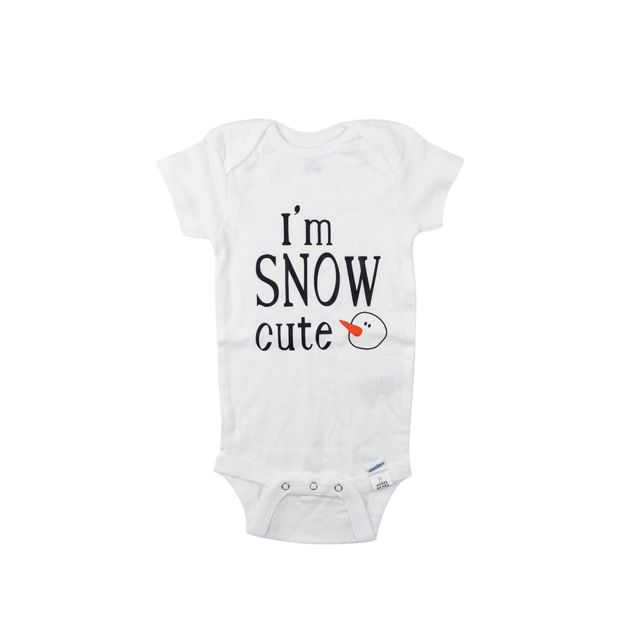 Gerber onesie 6-9m (snow cute)