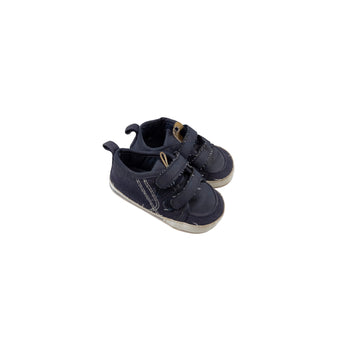 Carter's shoes 3-6m