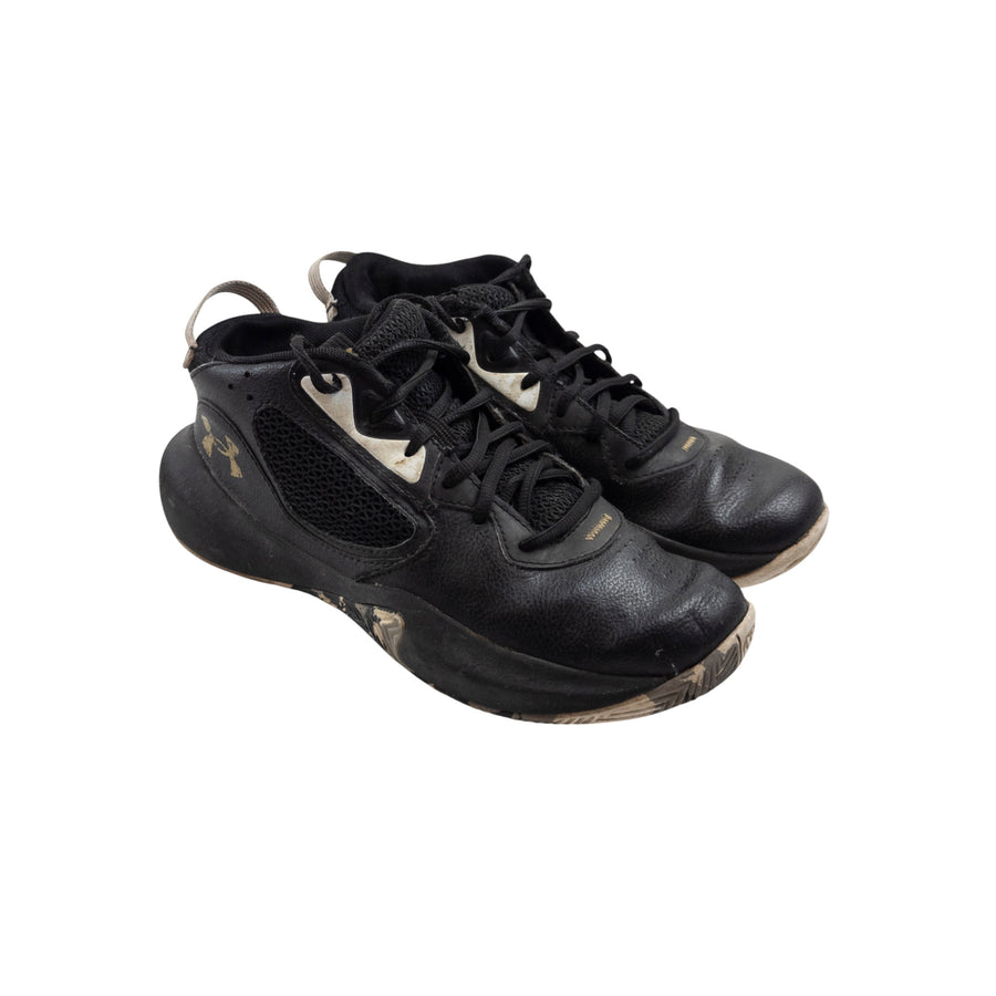 Under Armour sneakers 6.5