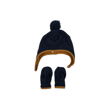 Old Navy hat + mittens 3-4