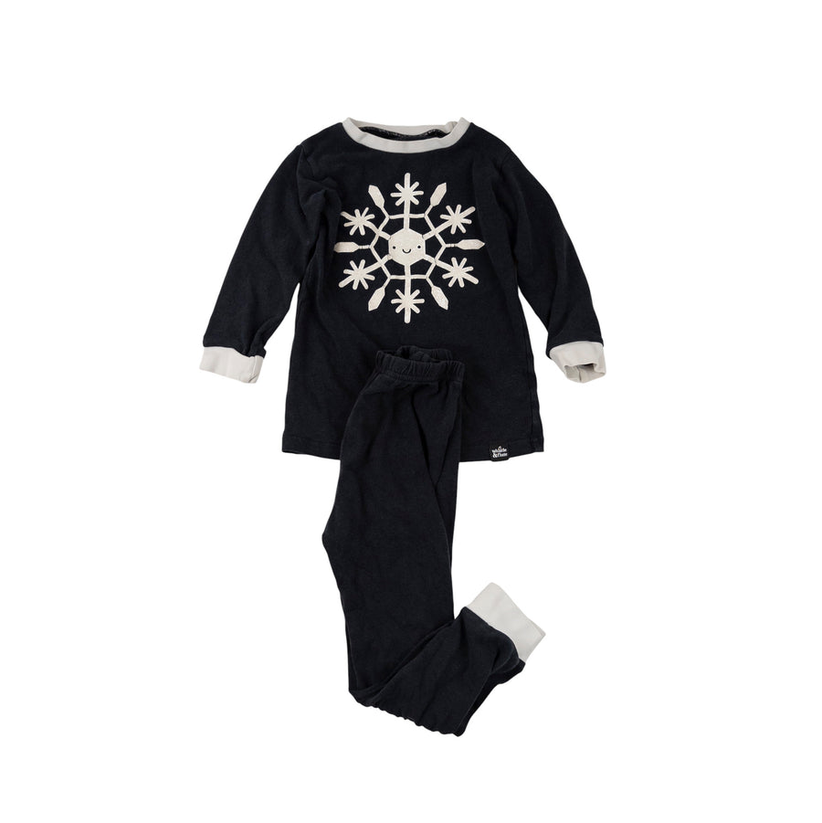Whistle & Flute pjs 3-4 (snowflake)