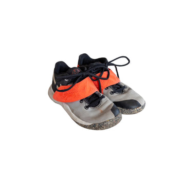 Nike running shoes 2.5