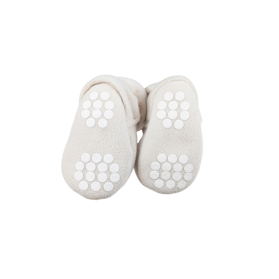Unknown brand slippers 0-6m