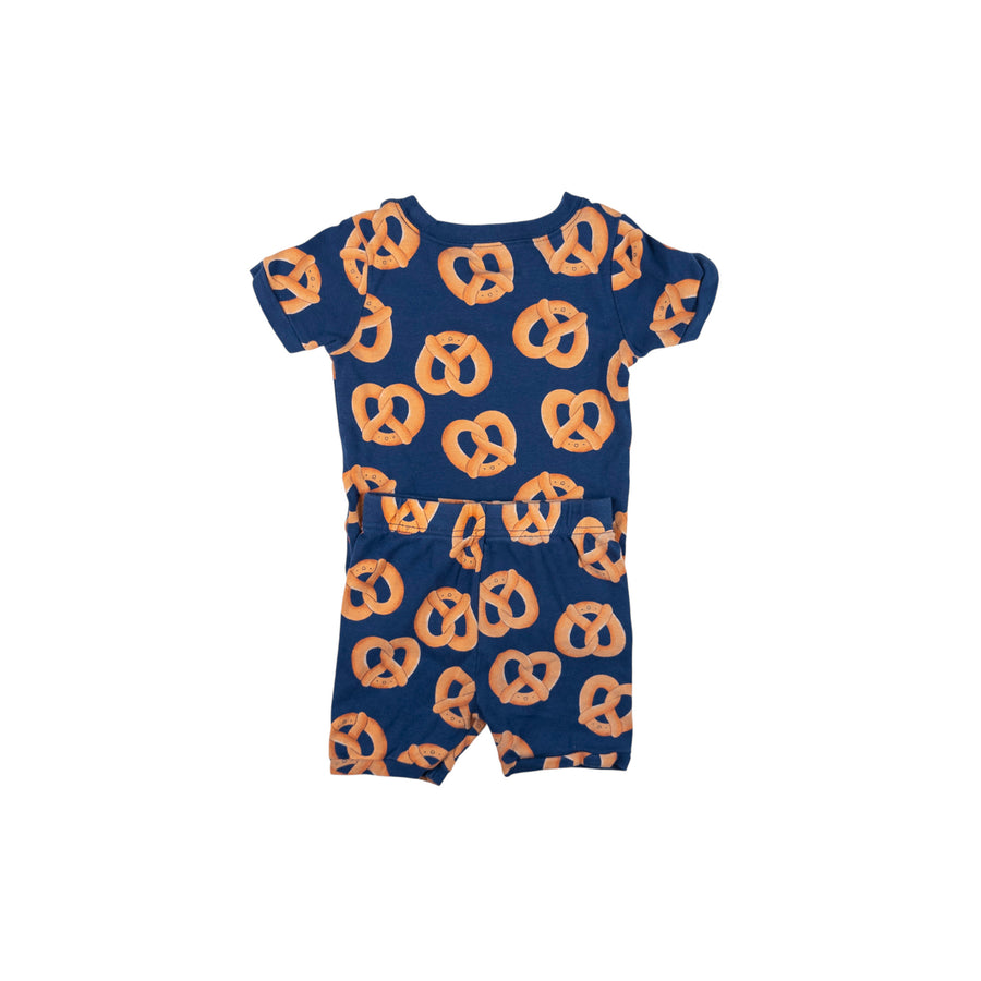 Old Navy pjs 3 (pretzel)