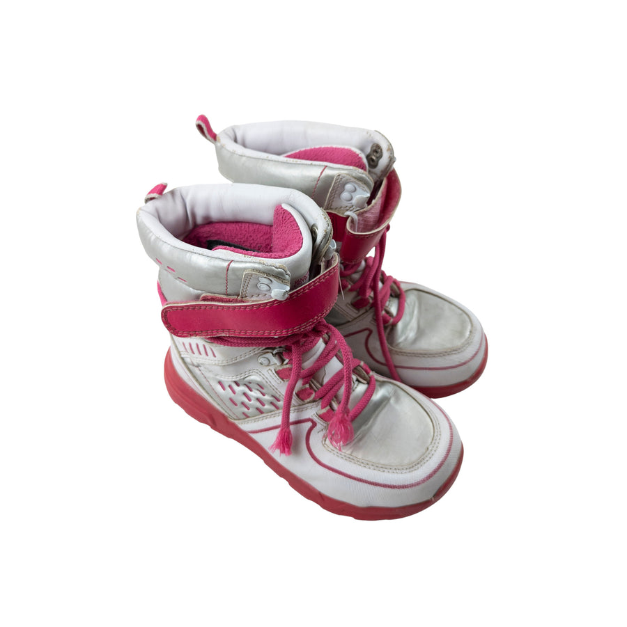 Rugged Outback snow boots 2