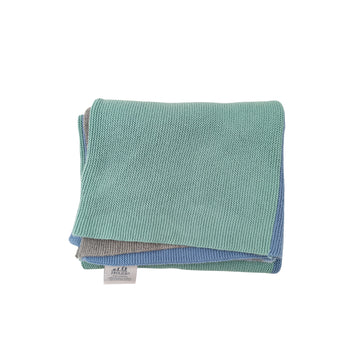 Frolics knit blanket