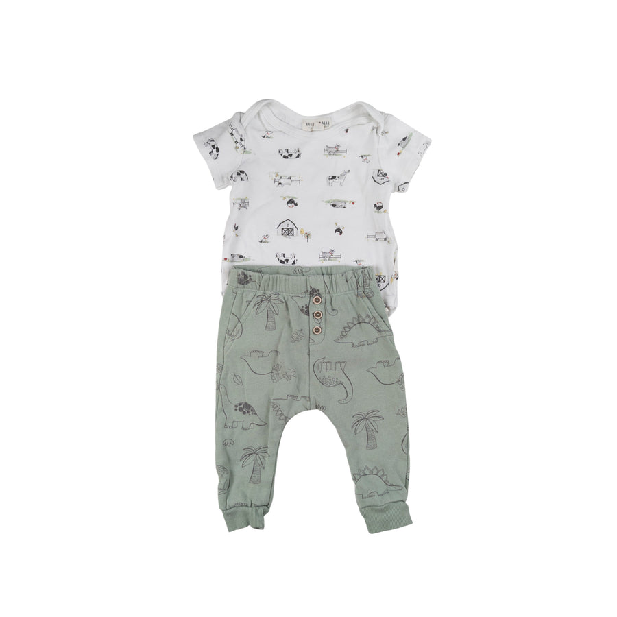 Rabbit + Bear onesie + pants 6-9m
