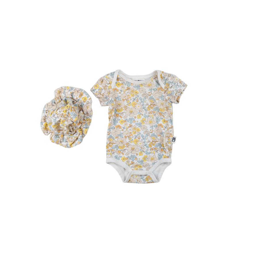 Rabbit + Bear onesie + hat 0-3m