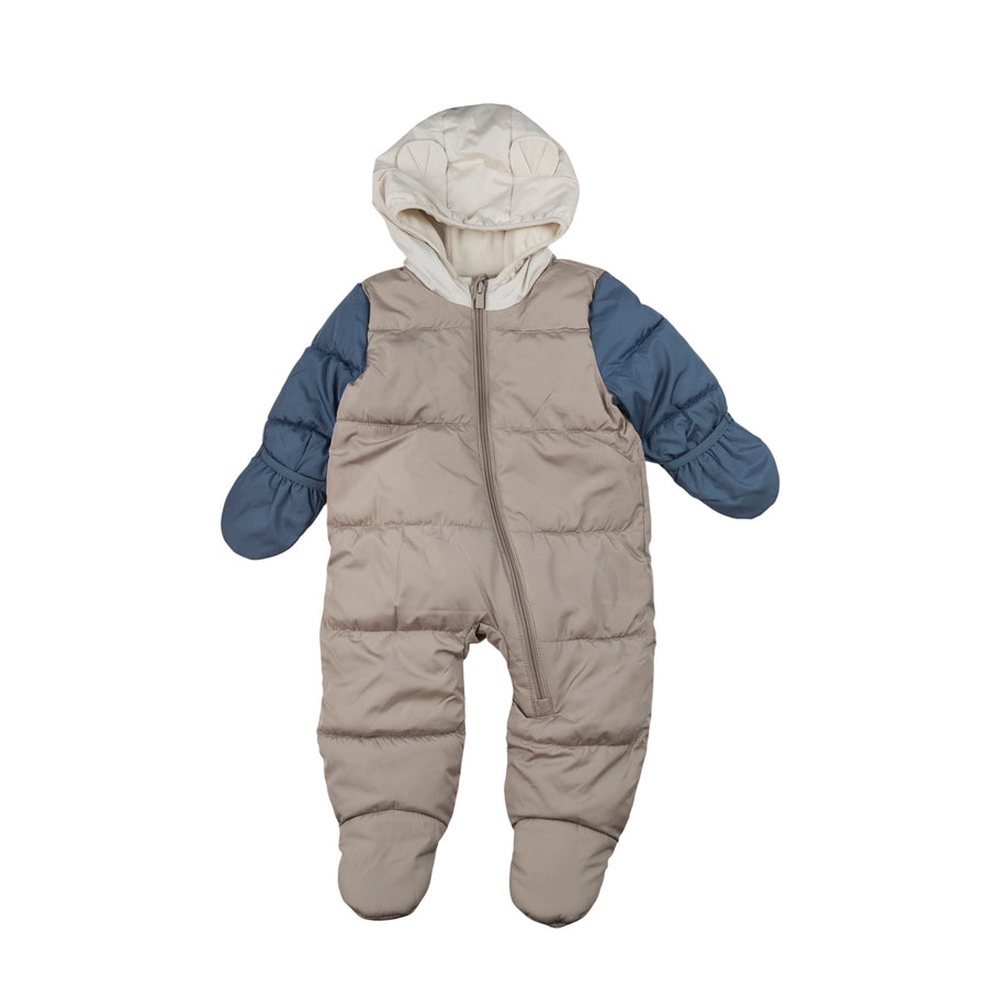 Old Navy bunting suit 6-12m