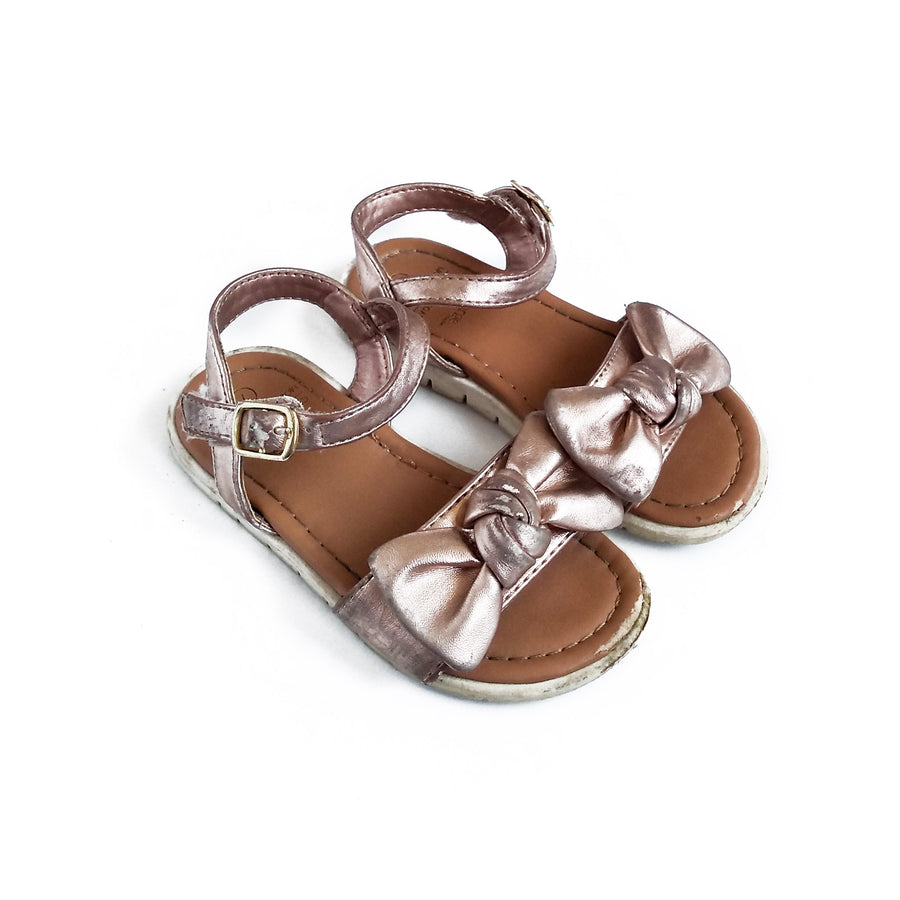 George sandals 7