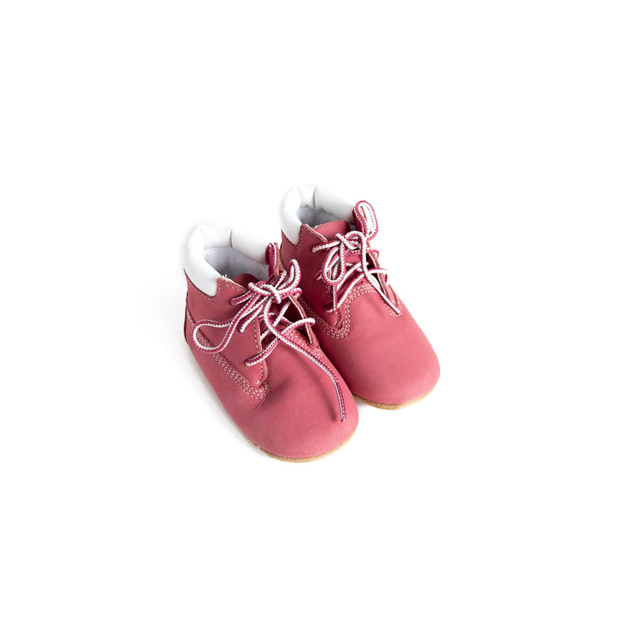 Timberland shoes + hat 9-12m