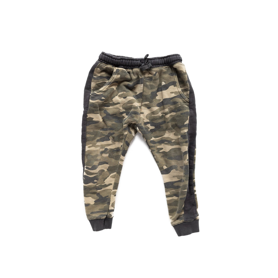 Zara joggers 3-4 – Fabrick Collective